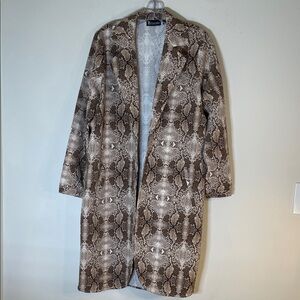 7th Avenue by New York & Company Boho Snakeskin Longline Trench Coat. M. NWT.
